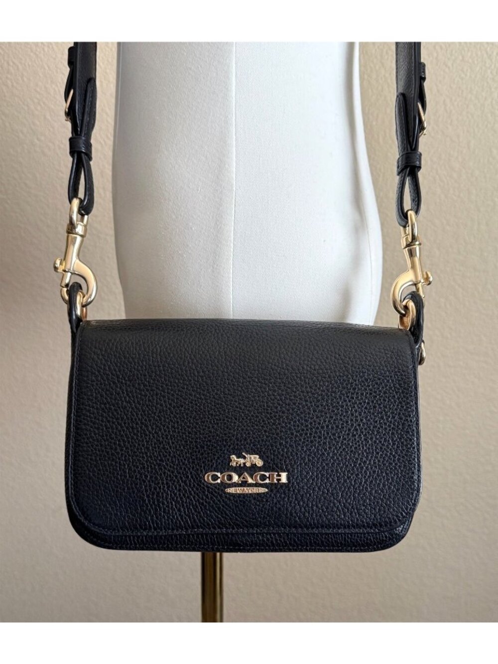 COACH Jess Messenger Bag Small Pebbled Leather Black